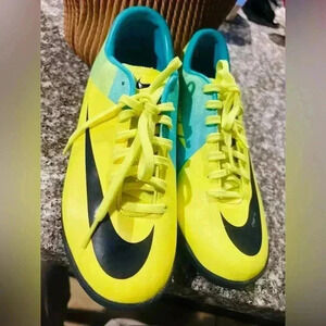 Nike Mens Rare Mercurial Victory II Turf Soccer Shoes Cleats 441994-754 Size 6